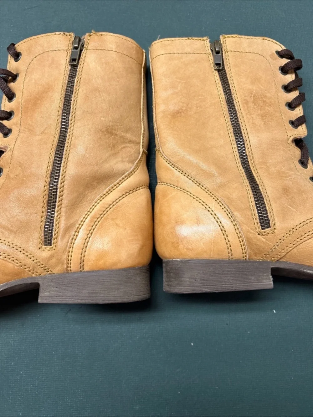 Zigi Soho Combat Boots Women's 9 Punisher Tan Leather Zip Lace Up Festival - Picture 4 of 12